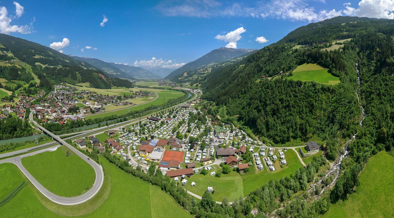 Mountainview Lodge - Chalet Im Zillertal Direkt Am 5 Sterne Campingplatz Aufenfeld Mit Hallenbad Und Sauna Aschau Im Zillertal Dış mekan fotoğraf