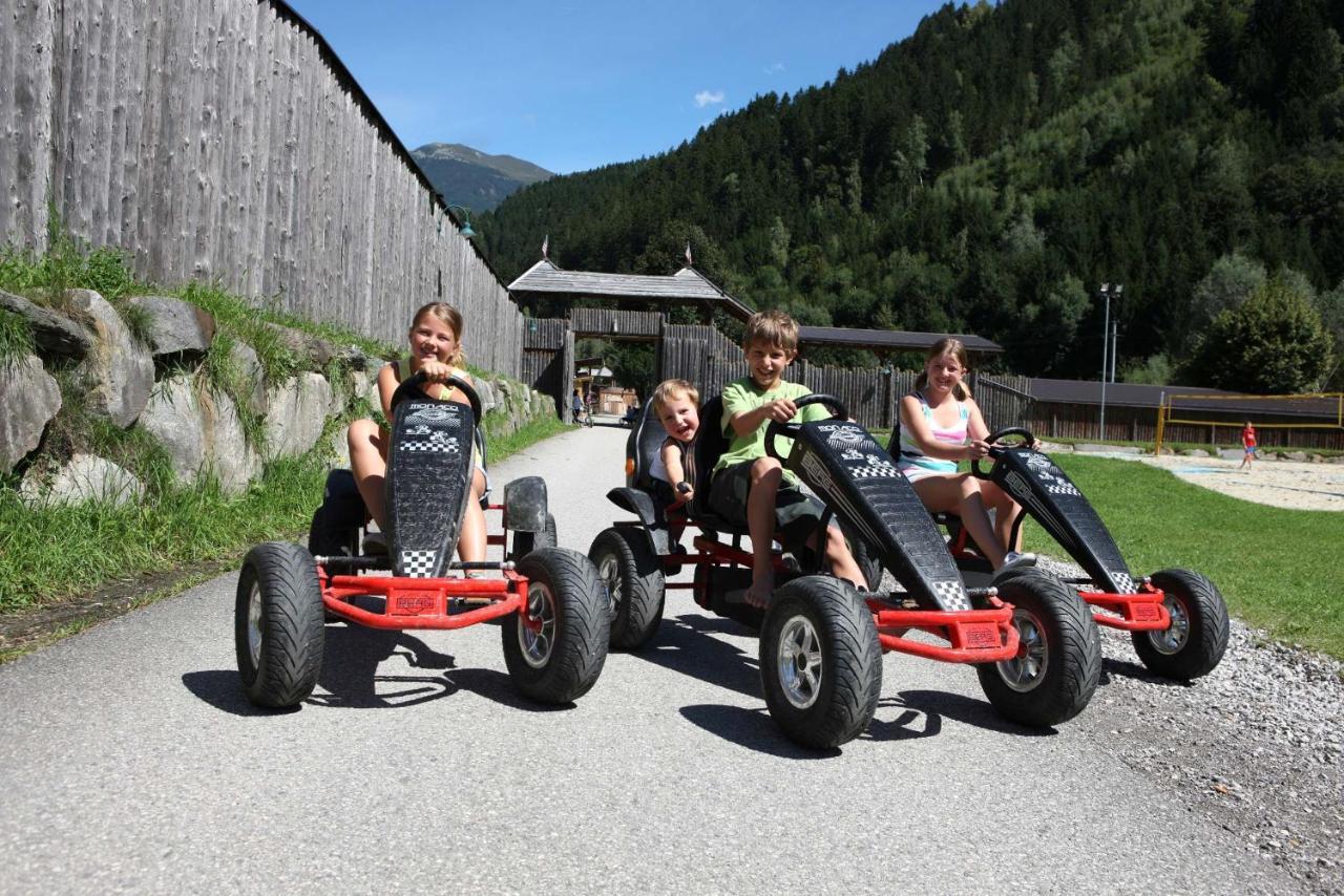 Mountainview Lodge - Chalet Im Zillertal Direkt Am 5 Sterne Campingplatz Aufenfeld Mit Hallenbad Und Sauna Aschau Im Zillertal Dış mekan fotoğraf